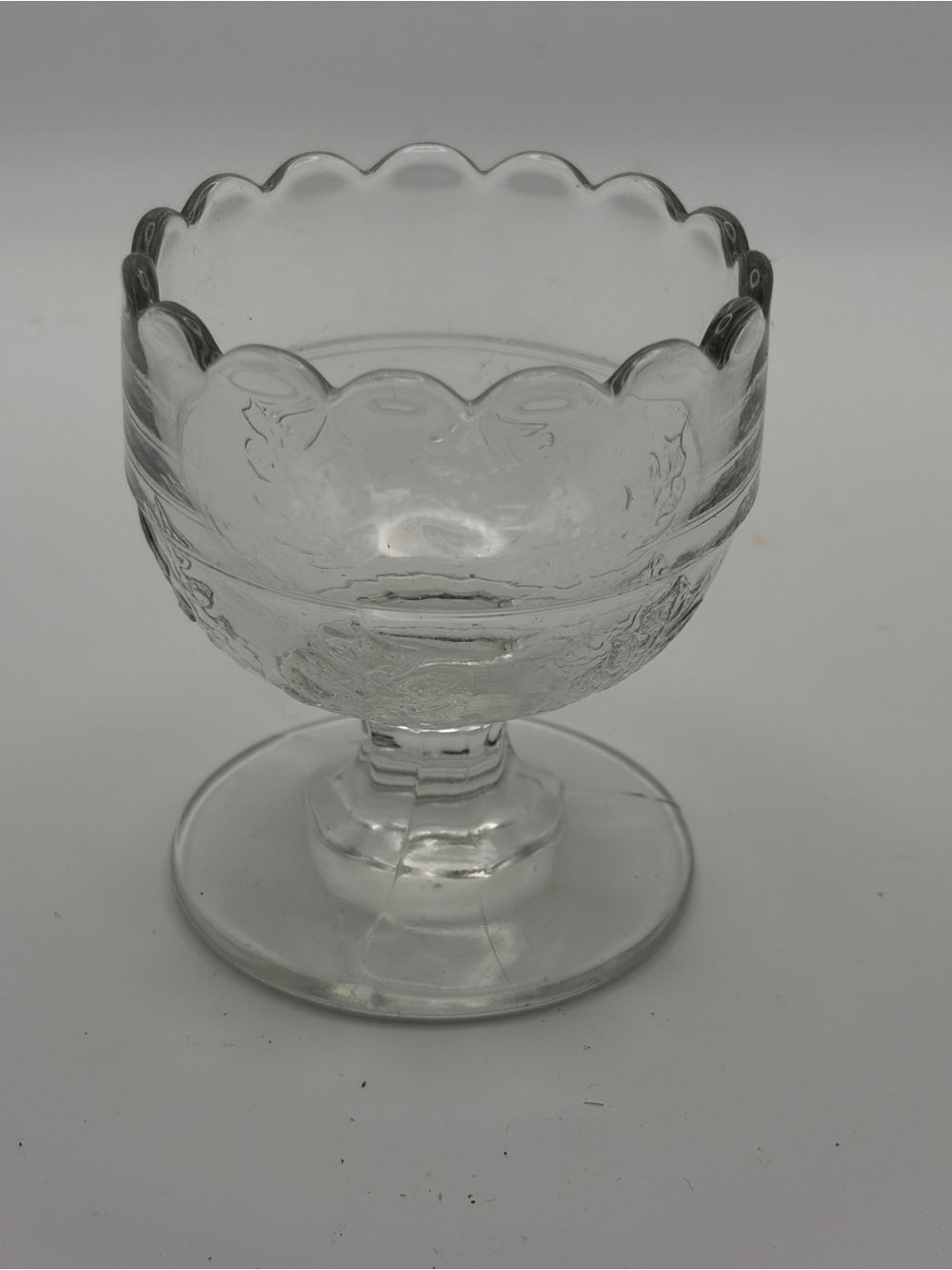 Vintage Clear Glass Egg Cup Single Serve Scalloped Edge Pedestal 2”